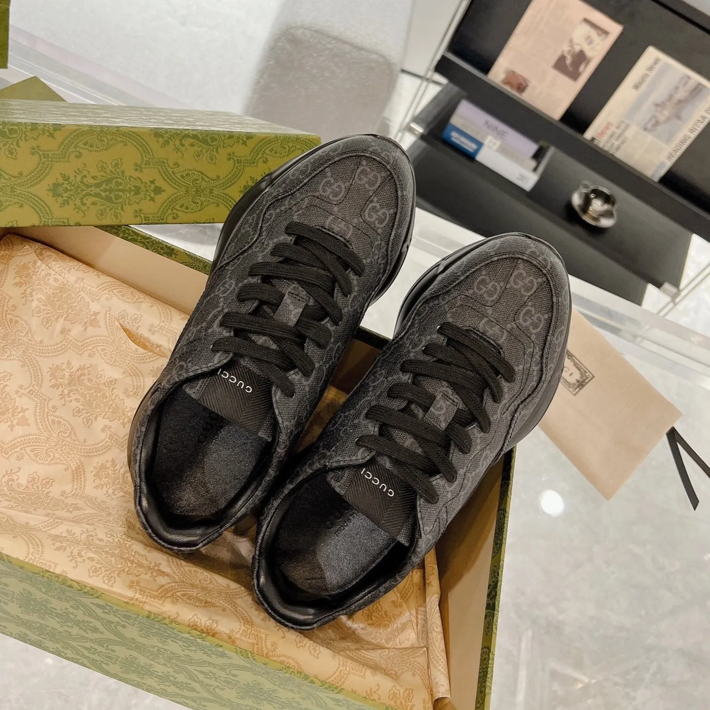 100 SNEAKER Gucci GG High-performance Efficient Ink Black RHYTON