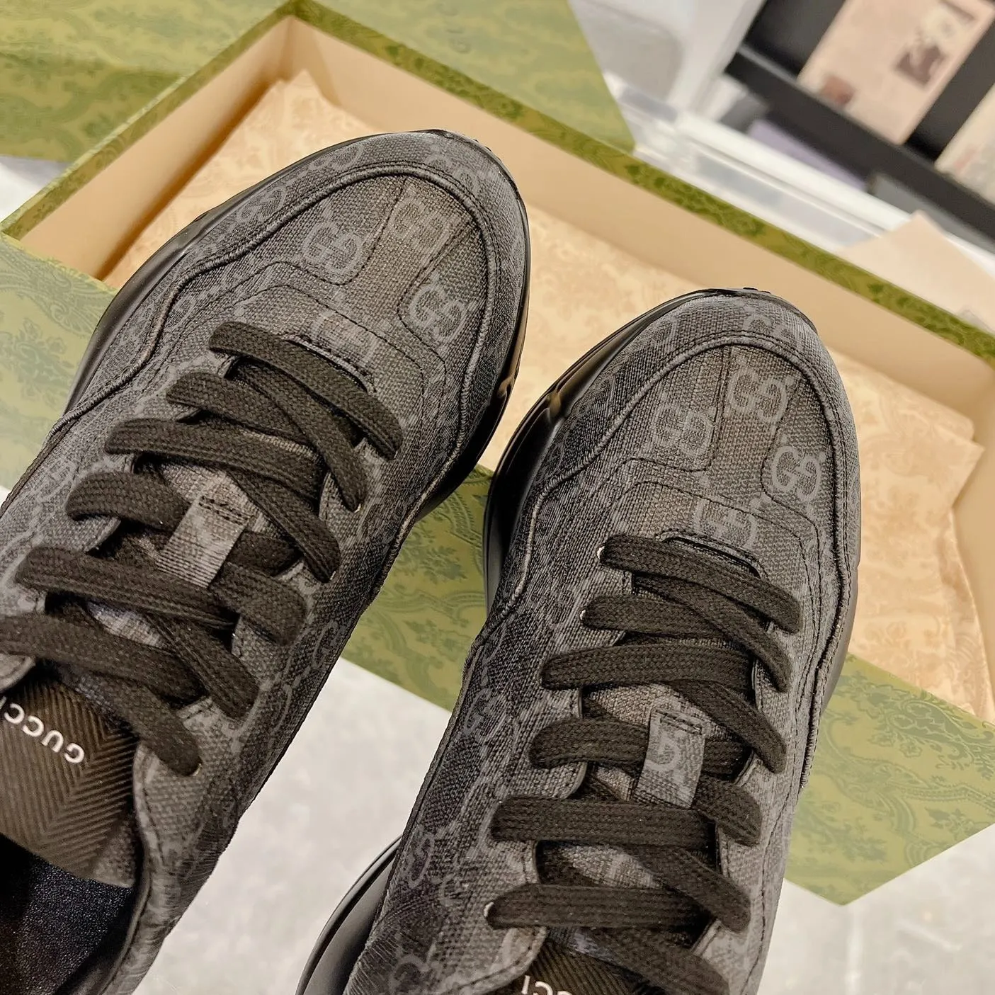 100 SNEAKER Gucci GG High-performance Efficient Ink Black RHYTON