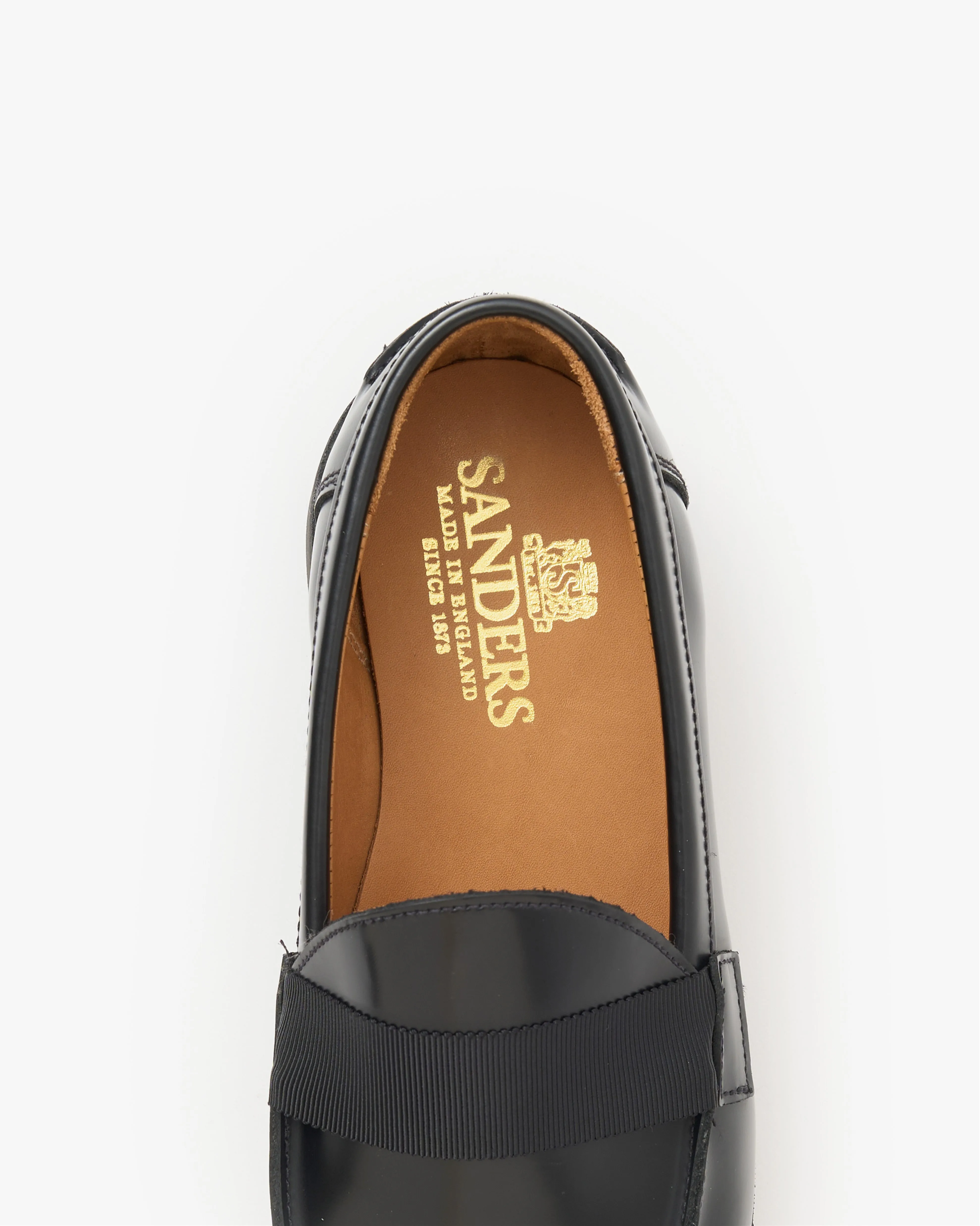 2822B FEMALE GG BUTT SEAM LOAFER