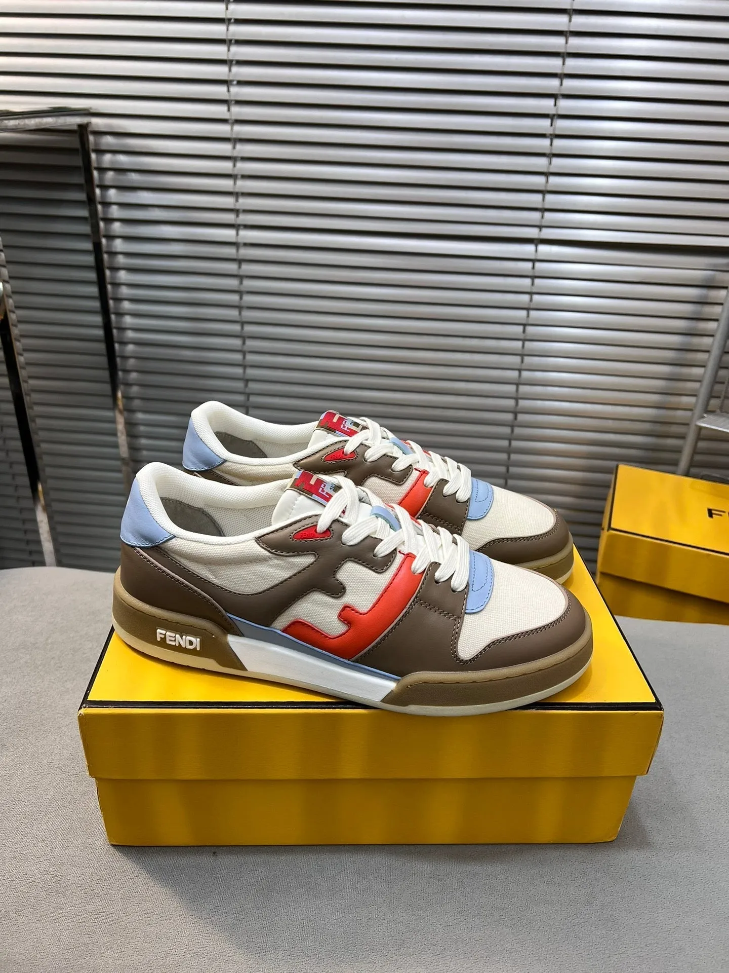 CALFSKIN FENDI MATCH BROWN LOW COFFEE Value-based AND FENDI MESH TOPS WHITE MIX Seasonal clearance IN
