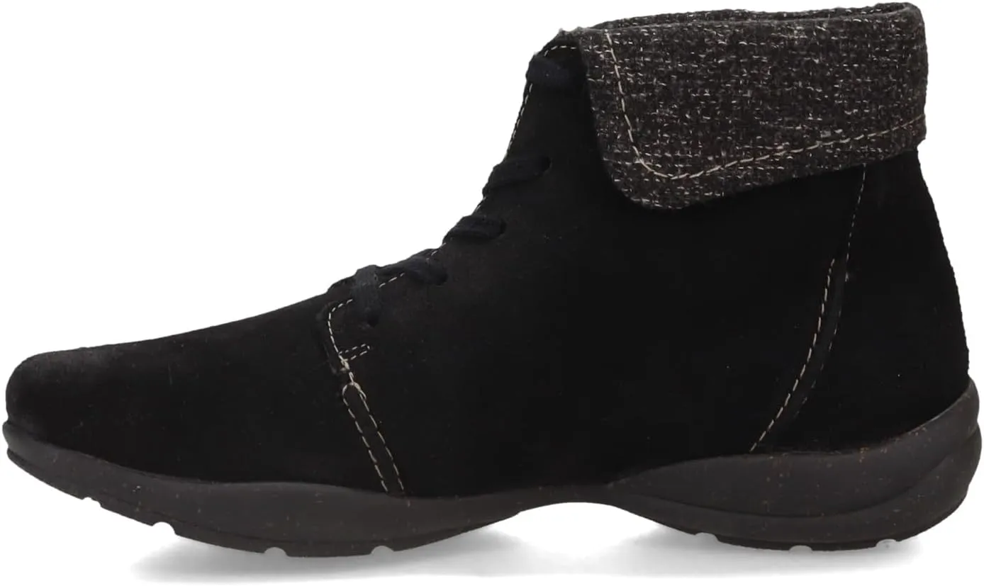 Clarks Women's Roseville Lace Ankle Boot