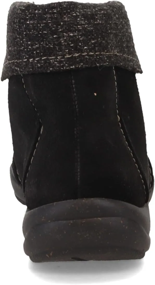 Clarks Women's Roseville Lace Ankle Boot