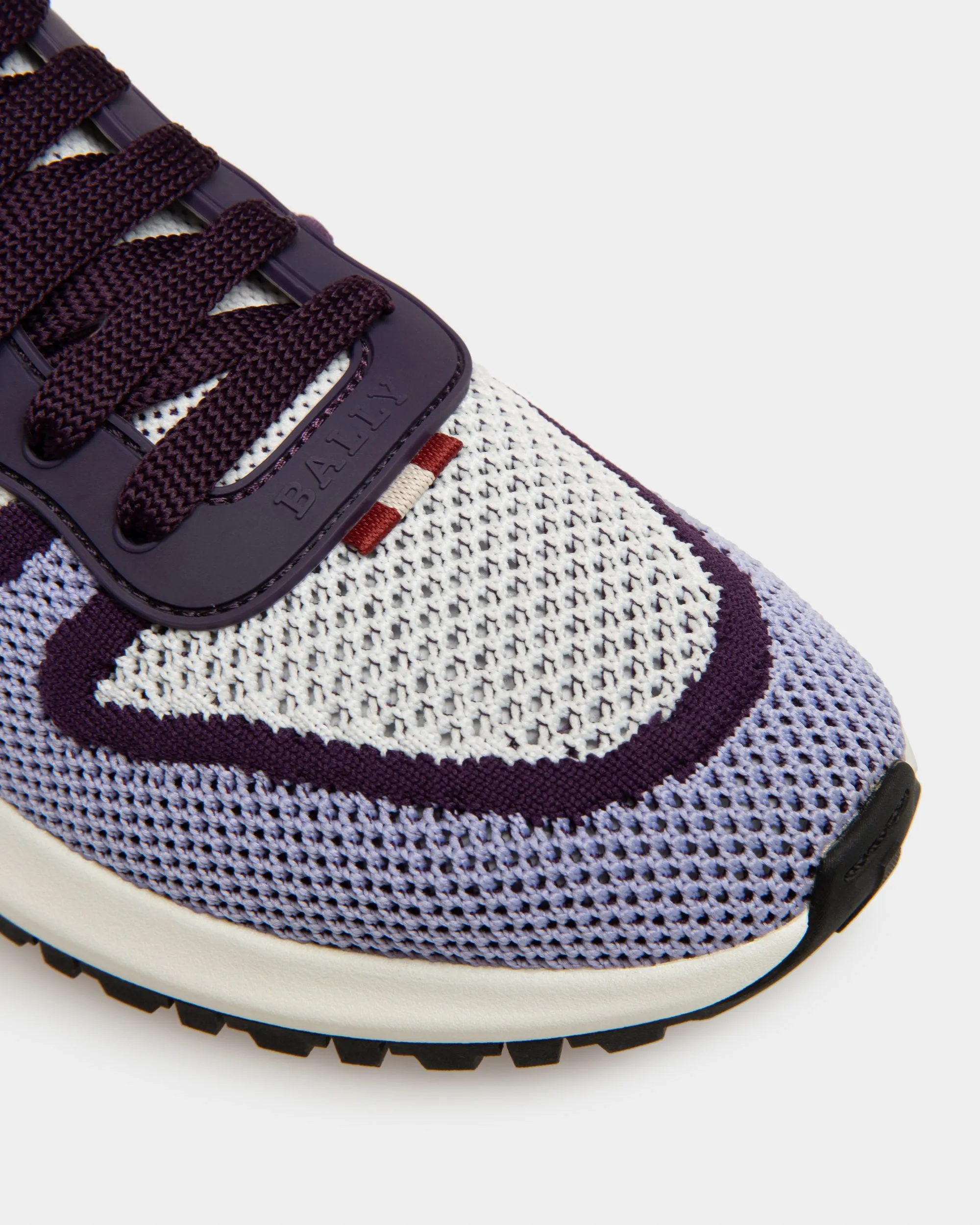 Davyn Mesh Sneakers In White