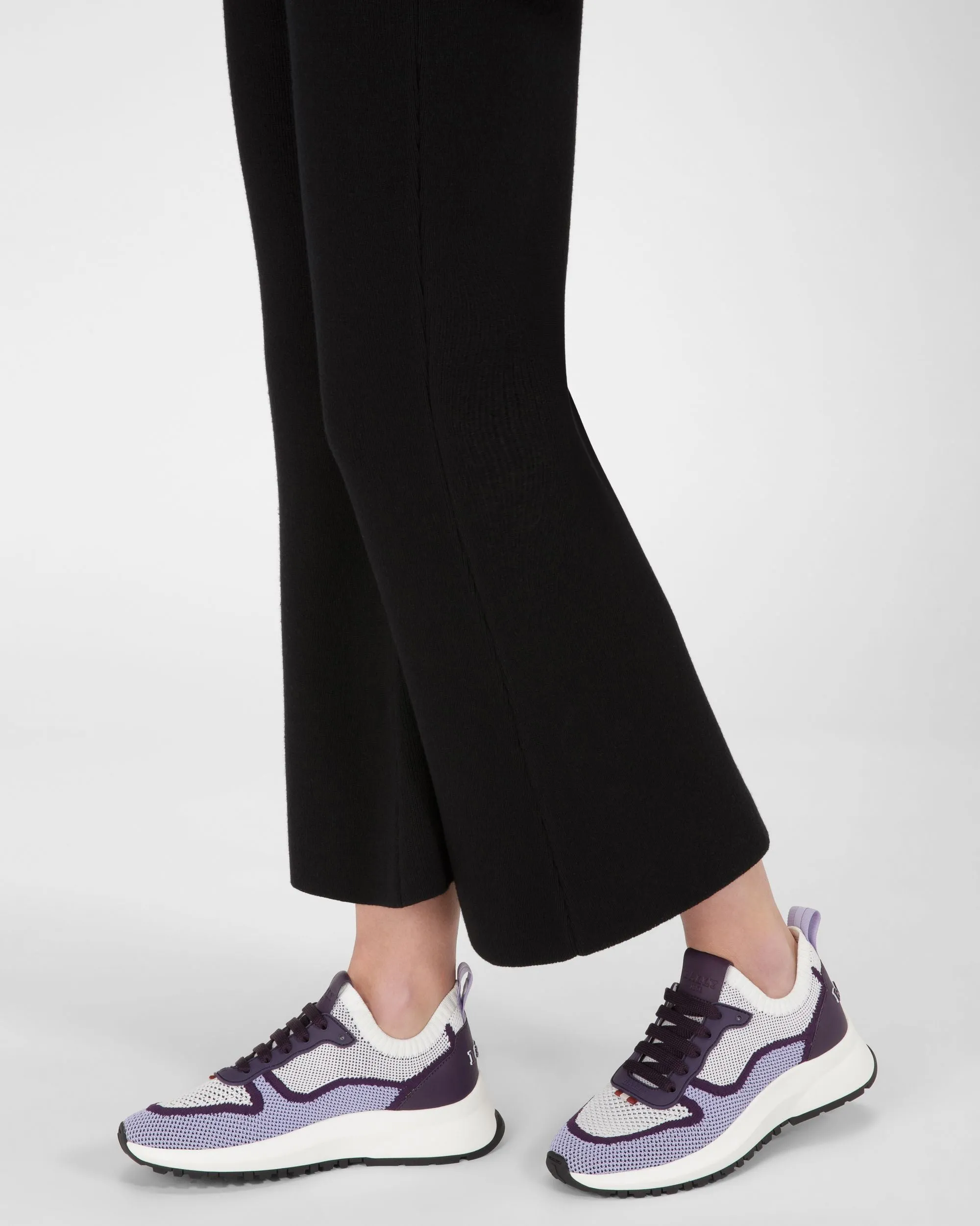 Davyn Mesh Sneakers In White