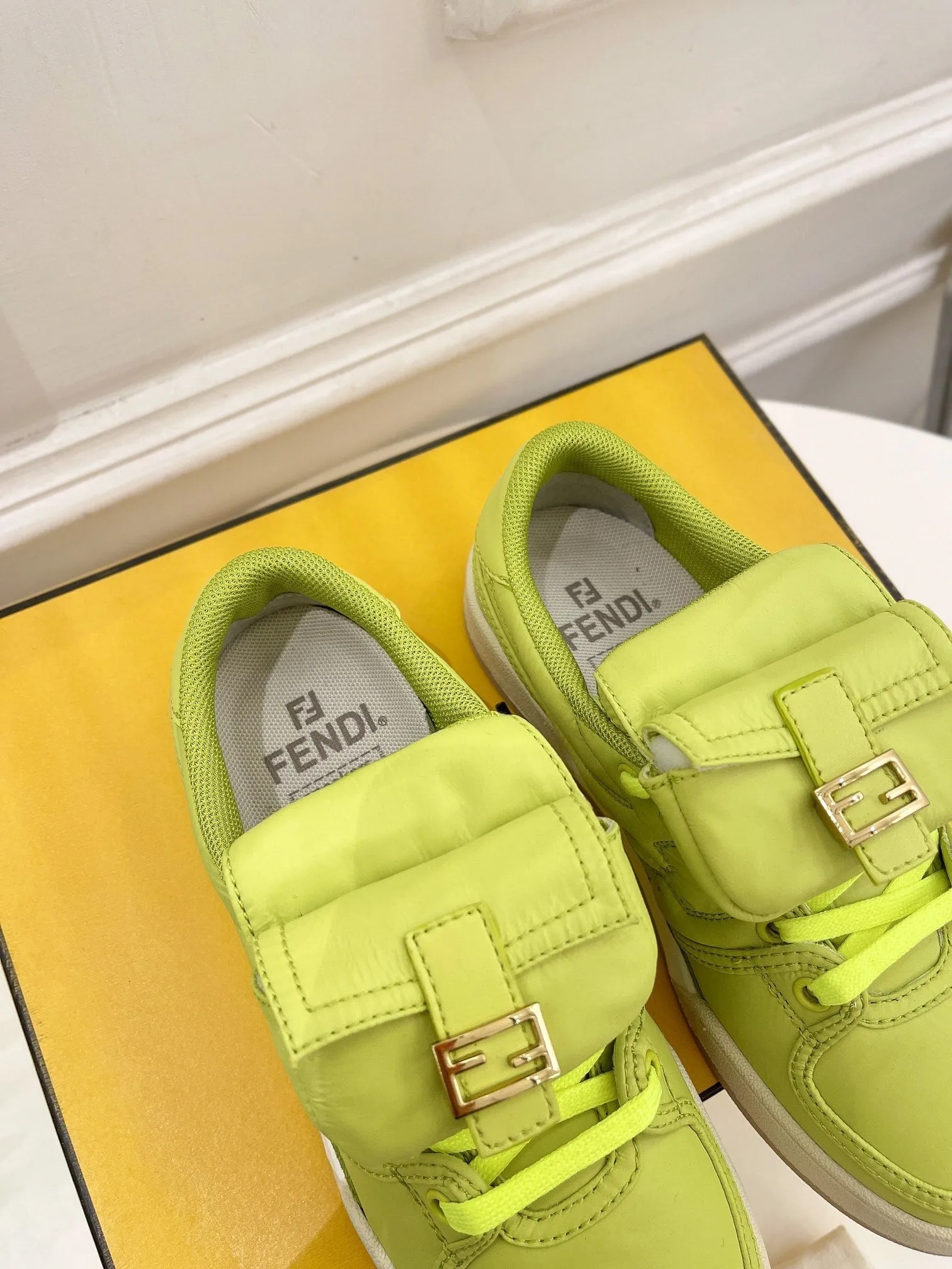 FENDI Act now IN YELLOWISH TRAINER SNEAKER Premium-grade GREEN LAMBSKIN FENDI