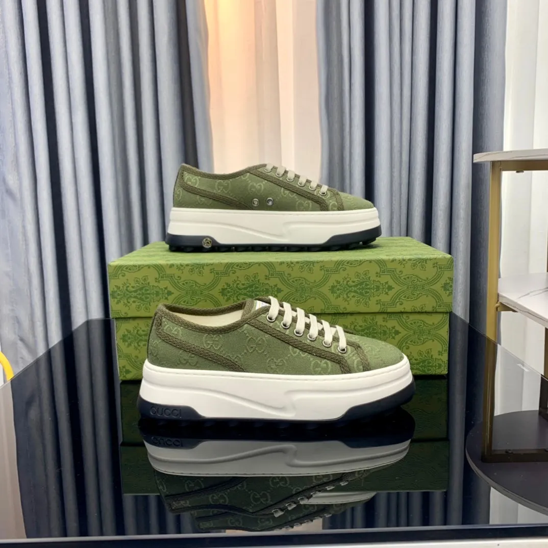 FLATFORM Feature-rich Accessible CANVAS GG GREEN SNEAKER OLIVE Gucci