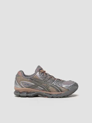 GEL-NIMBUS 10.1 Sneaker in Moonrock & Truffle Grey