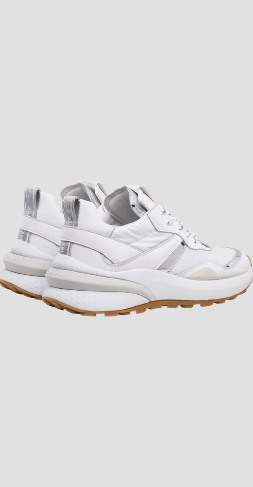 Heel Stripe Sneakers