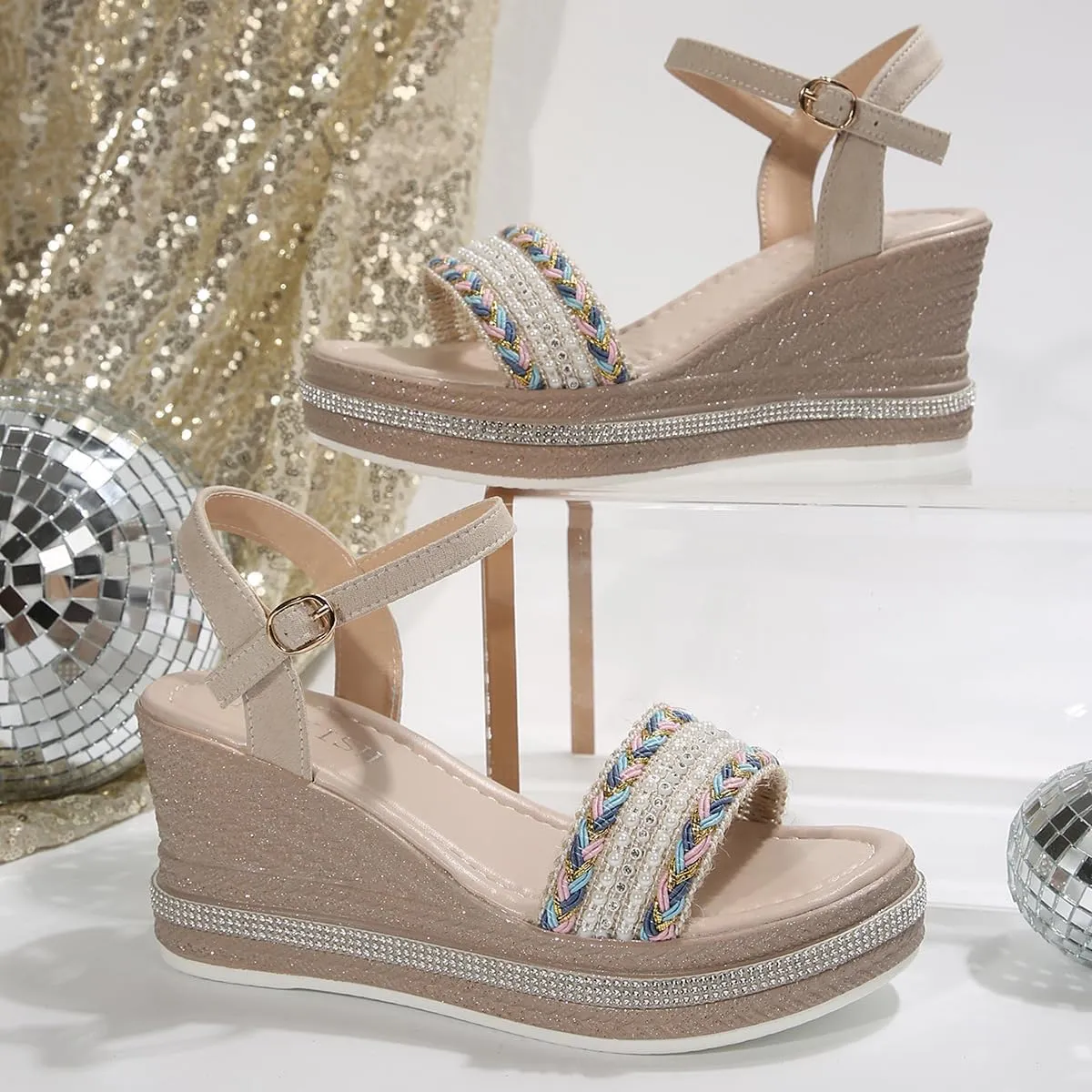 Ladies' wedge heel sandals, fashionable and casual. Summer thick-soled shoes with exposed toes, breathable and comfortable