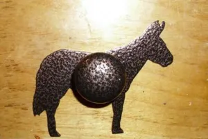 Metal - Drawer Pull - Mule