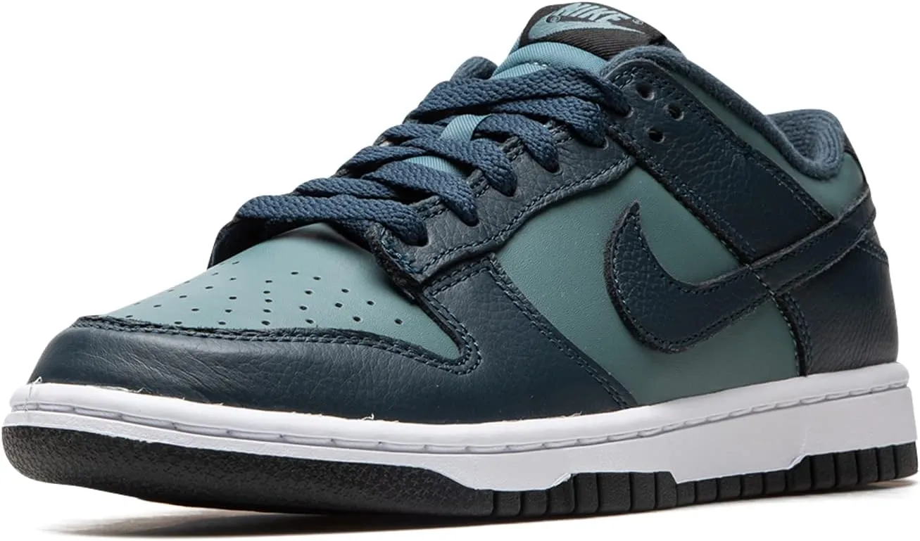 Nike mens Sneaker