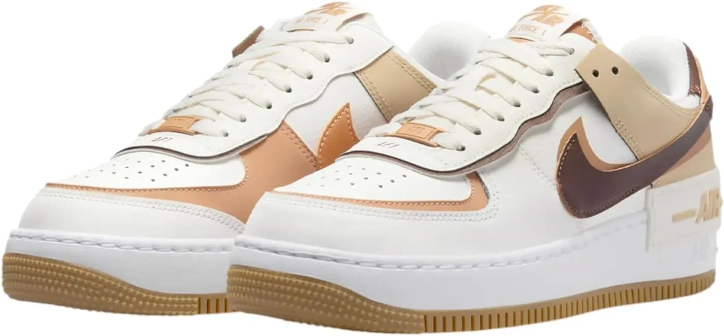 NIKE Women's Sneaker