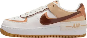 NIKE Women's Sneaker
