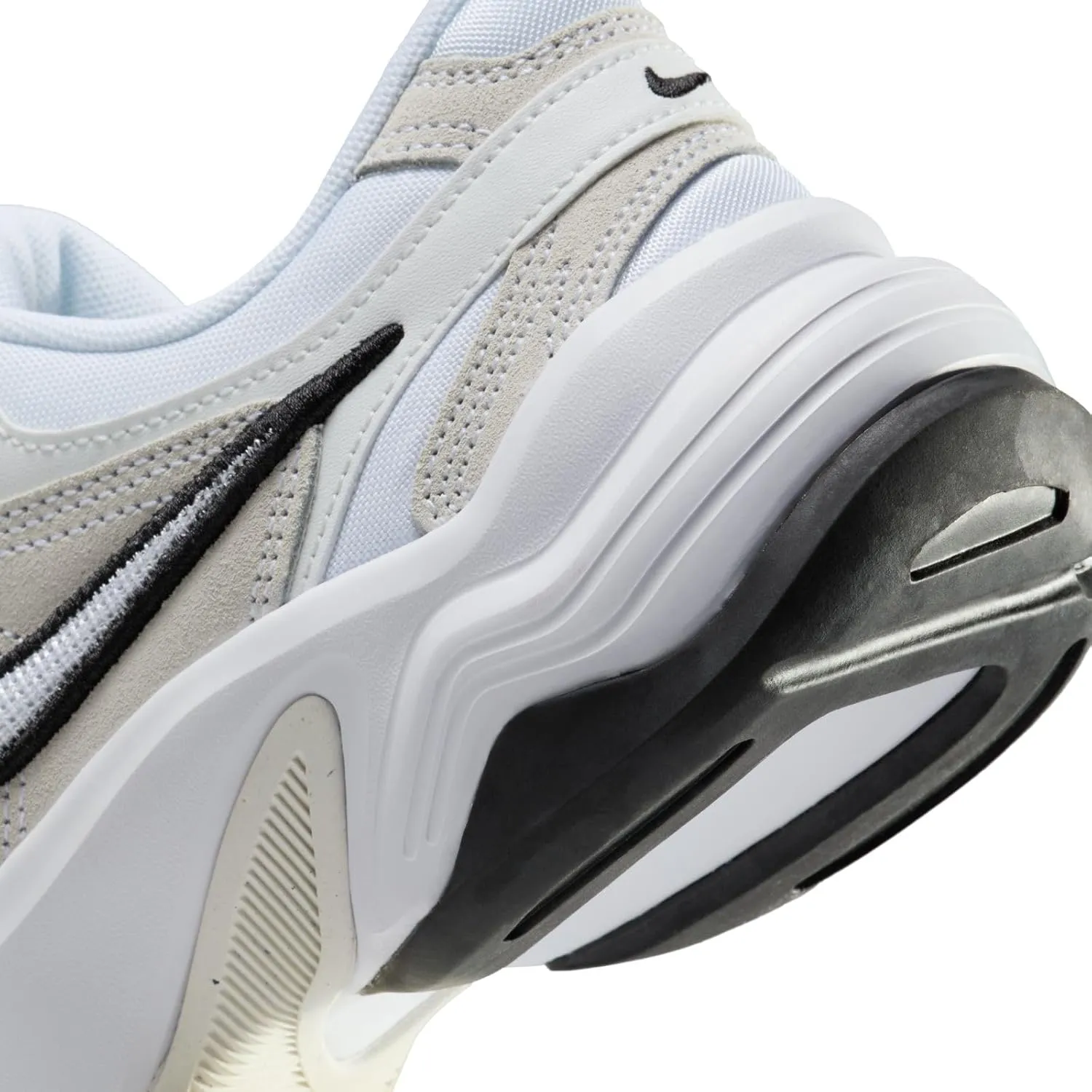Nike Women's Sportswear Sneaker