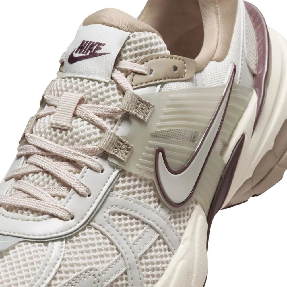 Nike Women's V2k Run Shoes