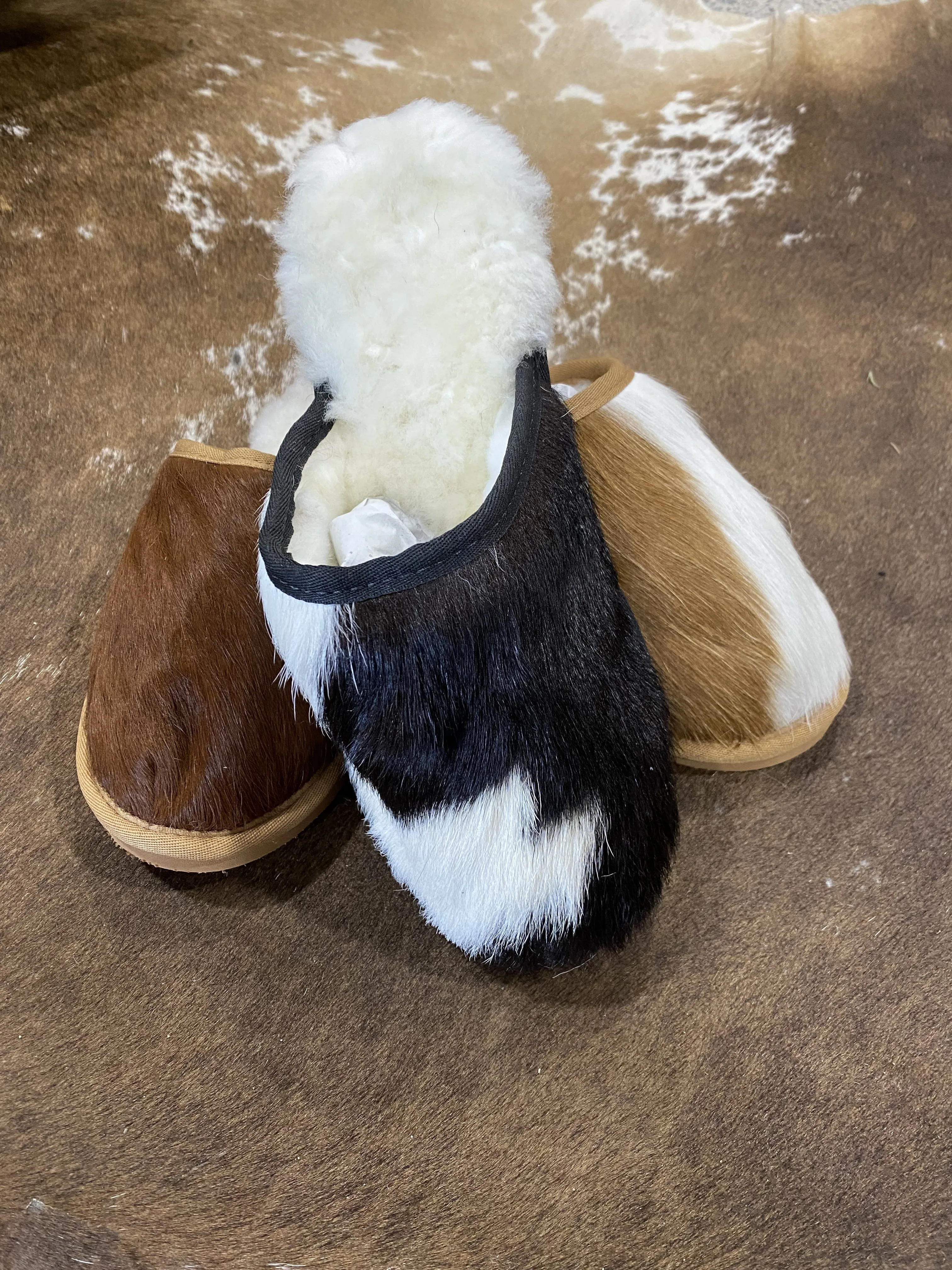 Oodles Hide Slipper
