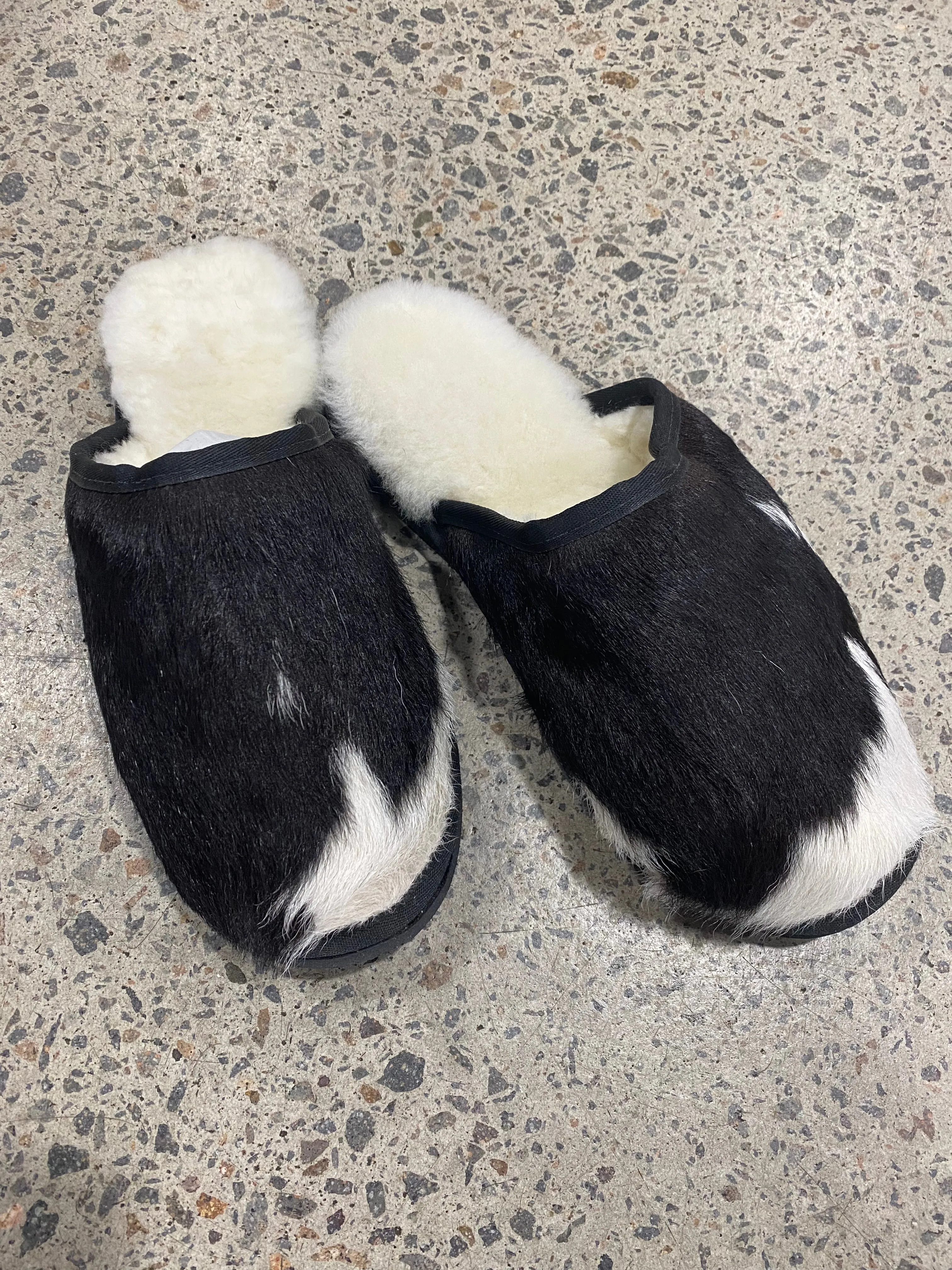 Oodles Hide Slipper