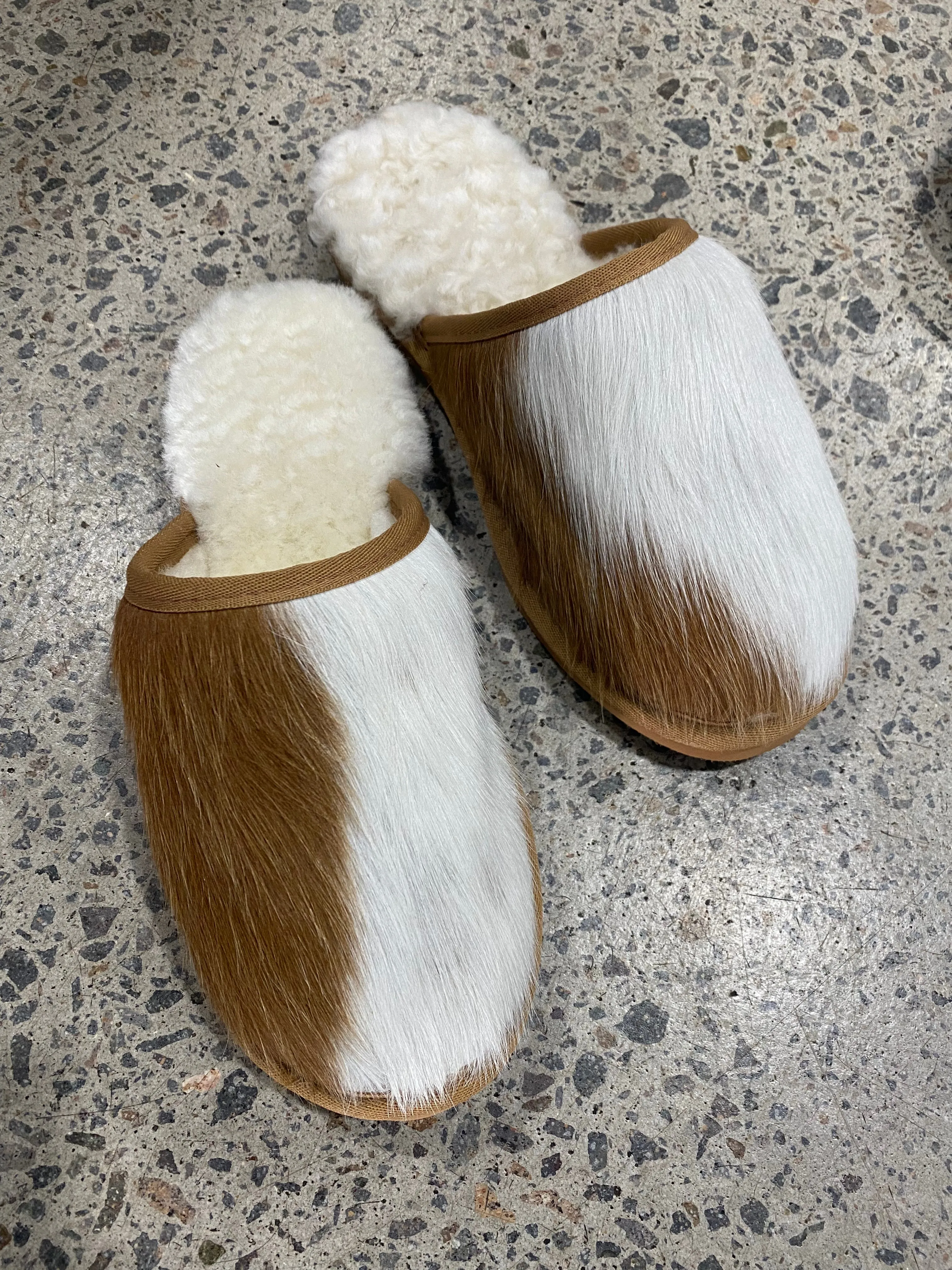 Oodles Hide Slipper
