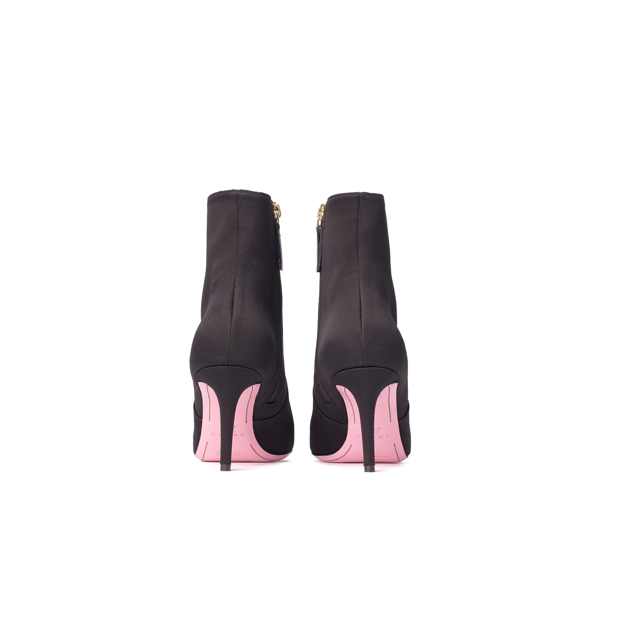Pointed Classic heel boot