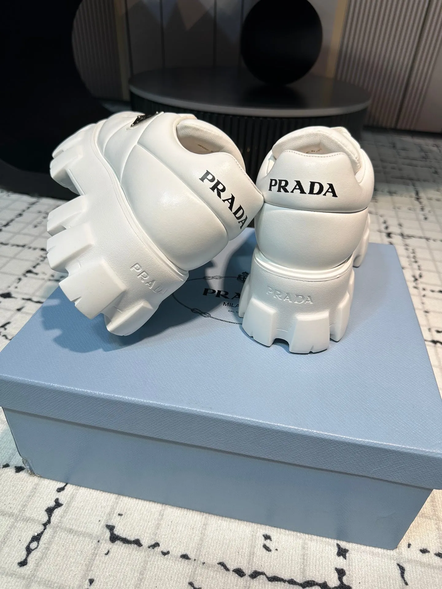 PRADA LAMBSKIN SHOES LACE-UP MONOLITH BRUSHED Performance-driven WHITE Easy returns