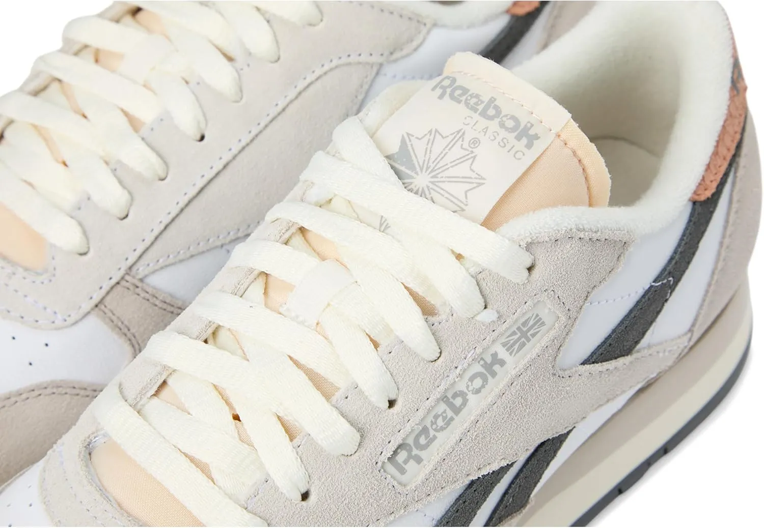Reebok Unisex-Adult Classic Leather Sneaker