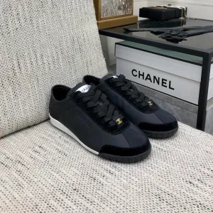 Sneake Global shipping Cowhide Performance-driven Black CHANEL