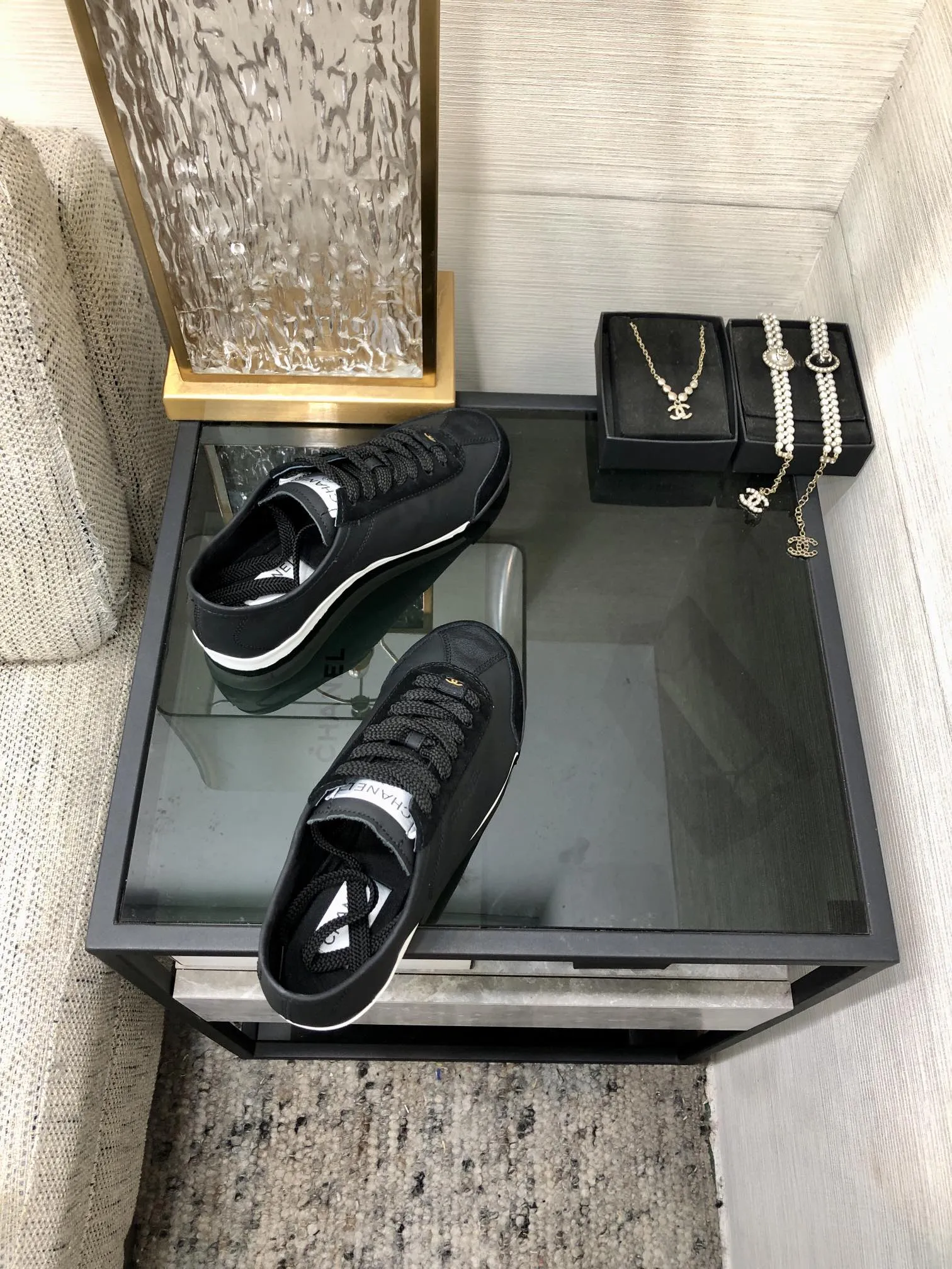 Sneake Global shipping Cowhide Performance-driven Black CHANEL
