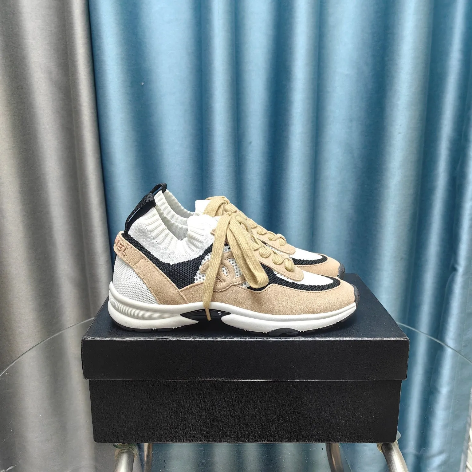 Sneaker Beige Polyester Mesh Fabric Discounted rates Suede White And CHANEL Helpful