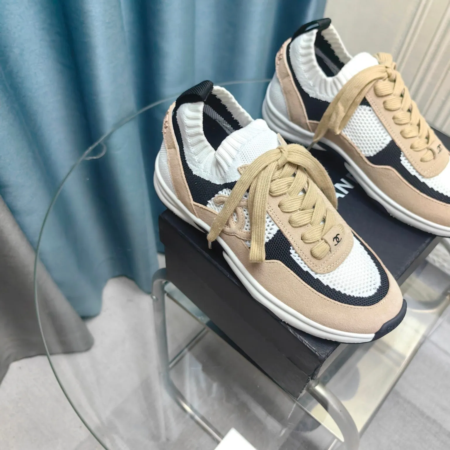 Sneaker Beige Polyester Mesh Fabric Discounted rates Suede White And CHANEL Helpful