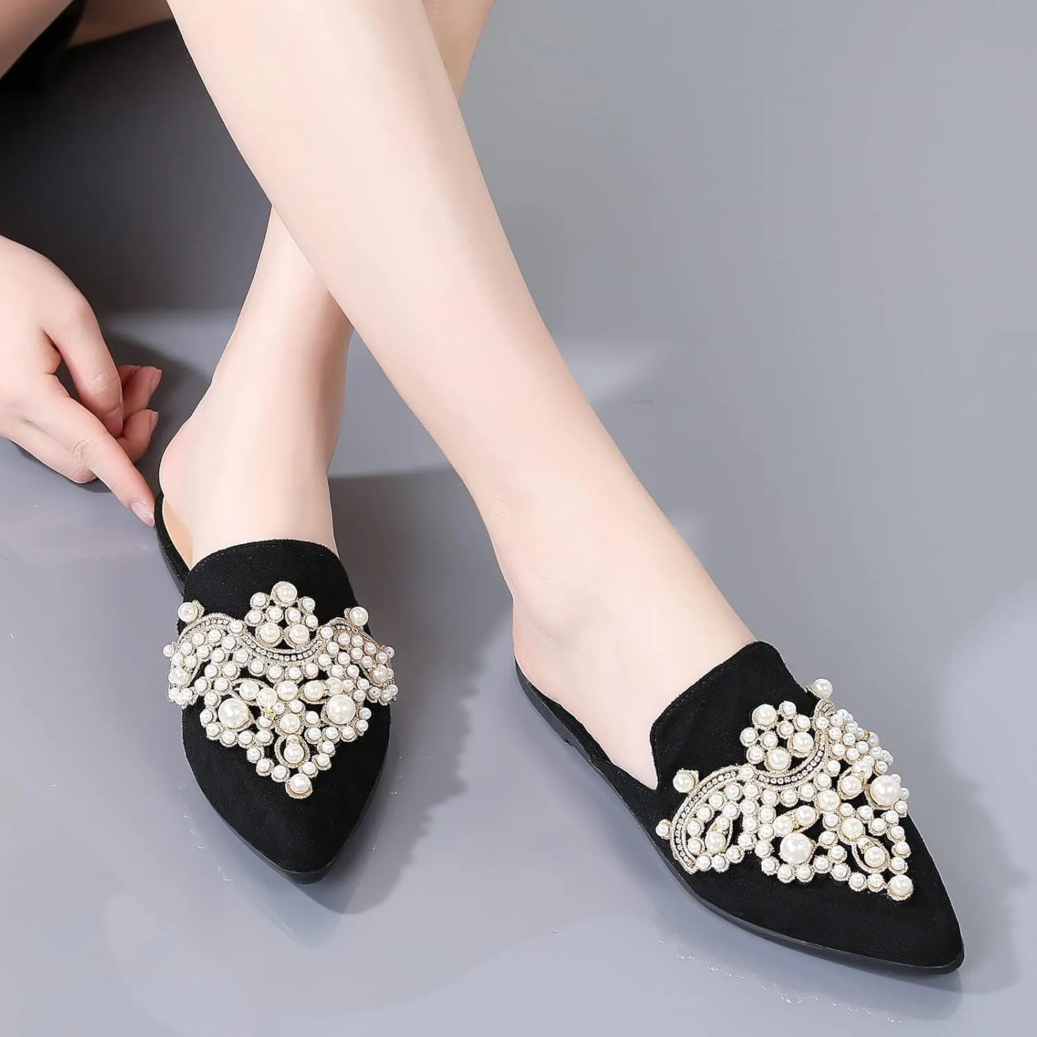 Tilocow Pearl Decor Mules for Women Flats Pointed Toe Backless Flat Slip On Slides Women's Mule Shoes