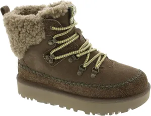 UGG Women's Classic Alpine Lace-up Fashion Boot