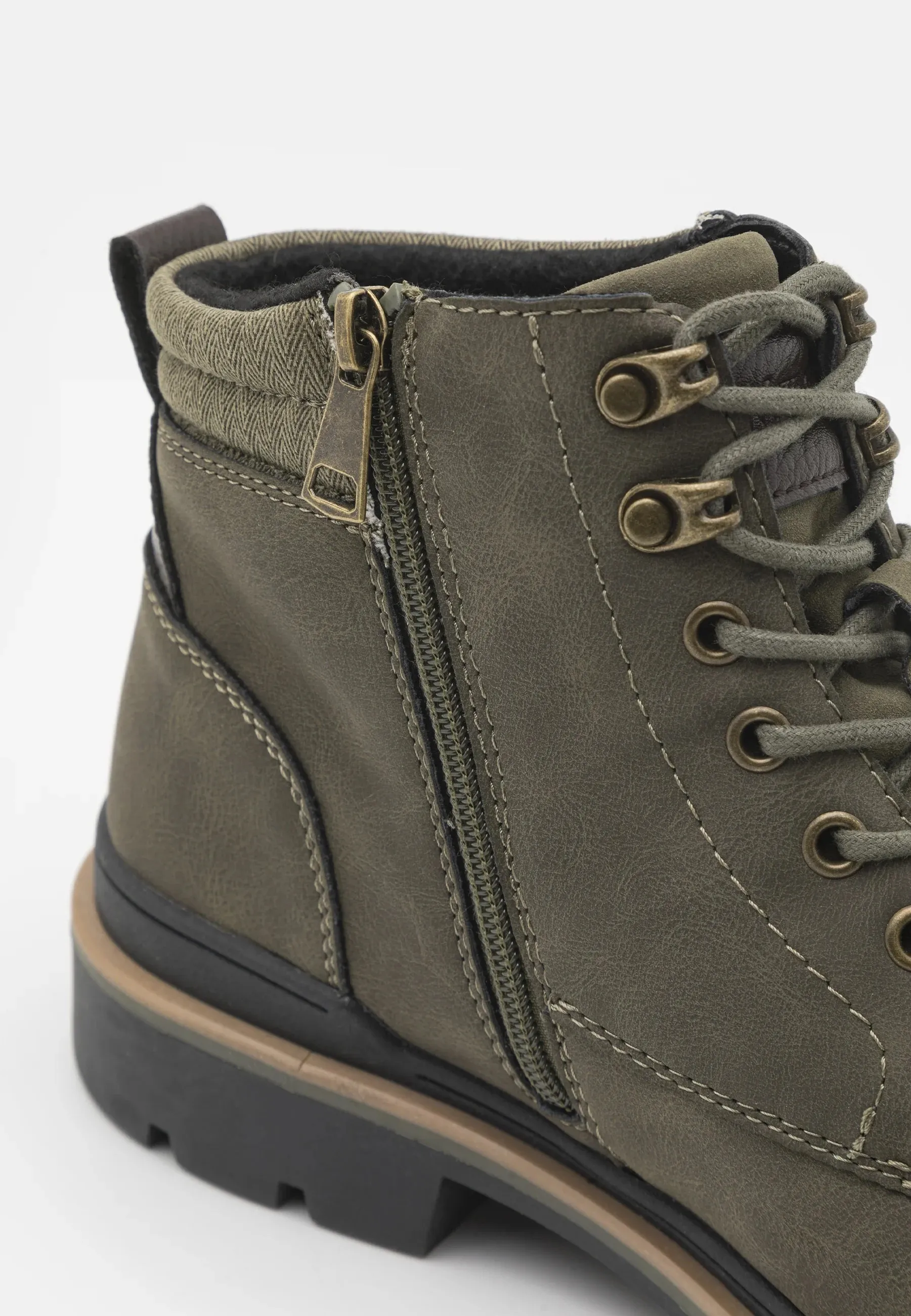 Wrangler Colter Olive Boot